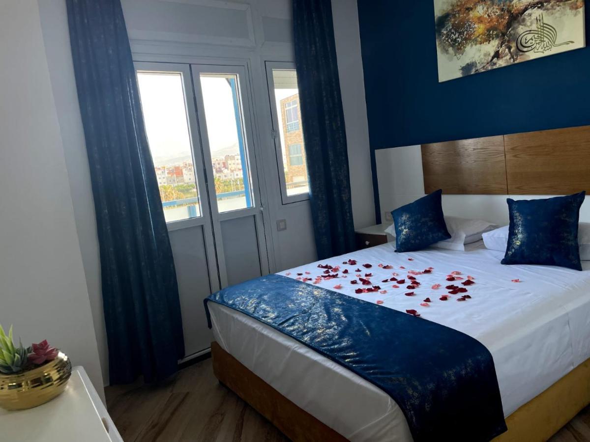 Hostal Mh Borj Martil Εξωτερικό φωτογραφία