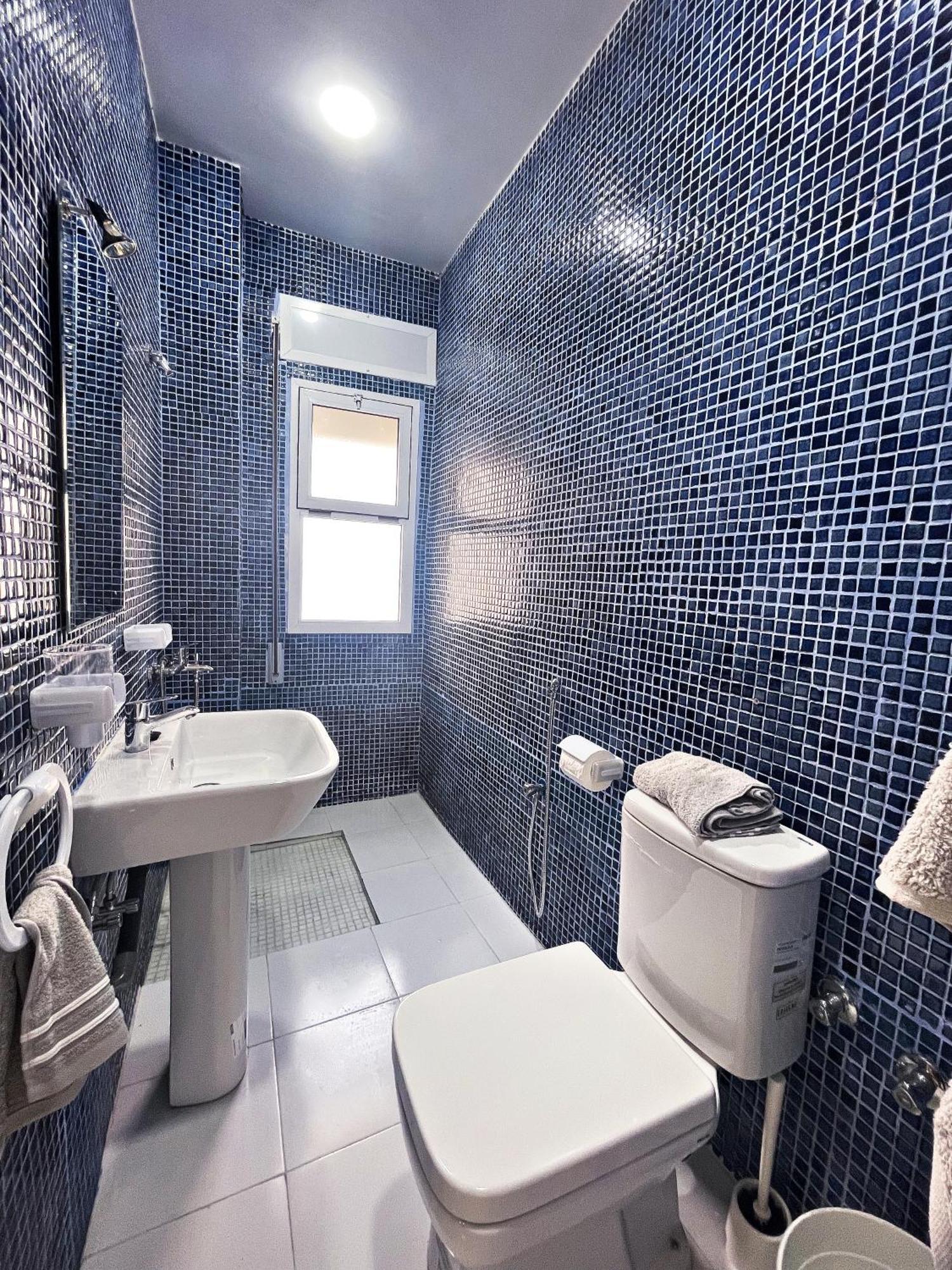 Hostal Mh Borj Martil Εξωτερικό φωτογραφία